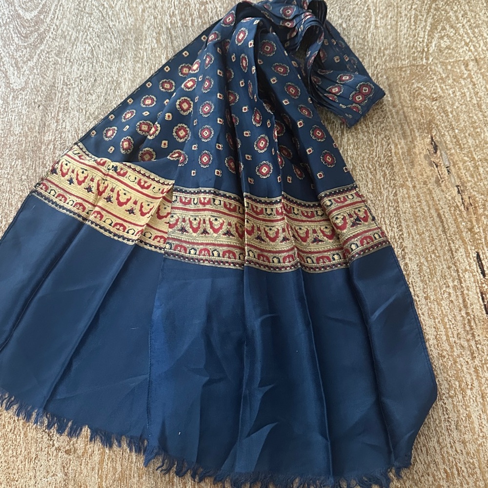 Vintage Blue and Gold Patterned Gentlemen’s Scarf